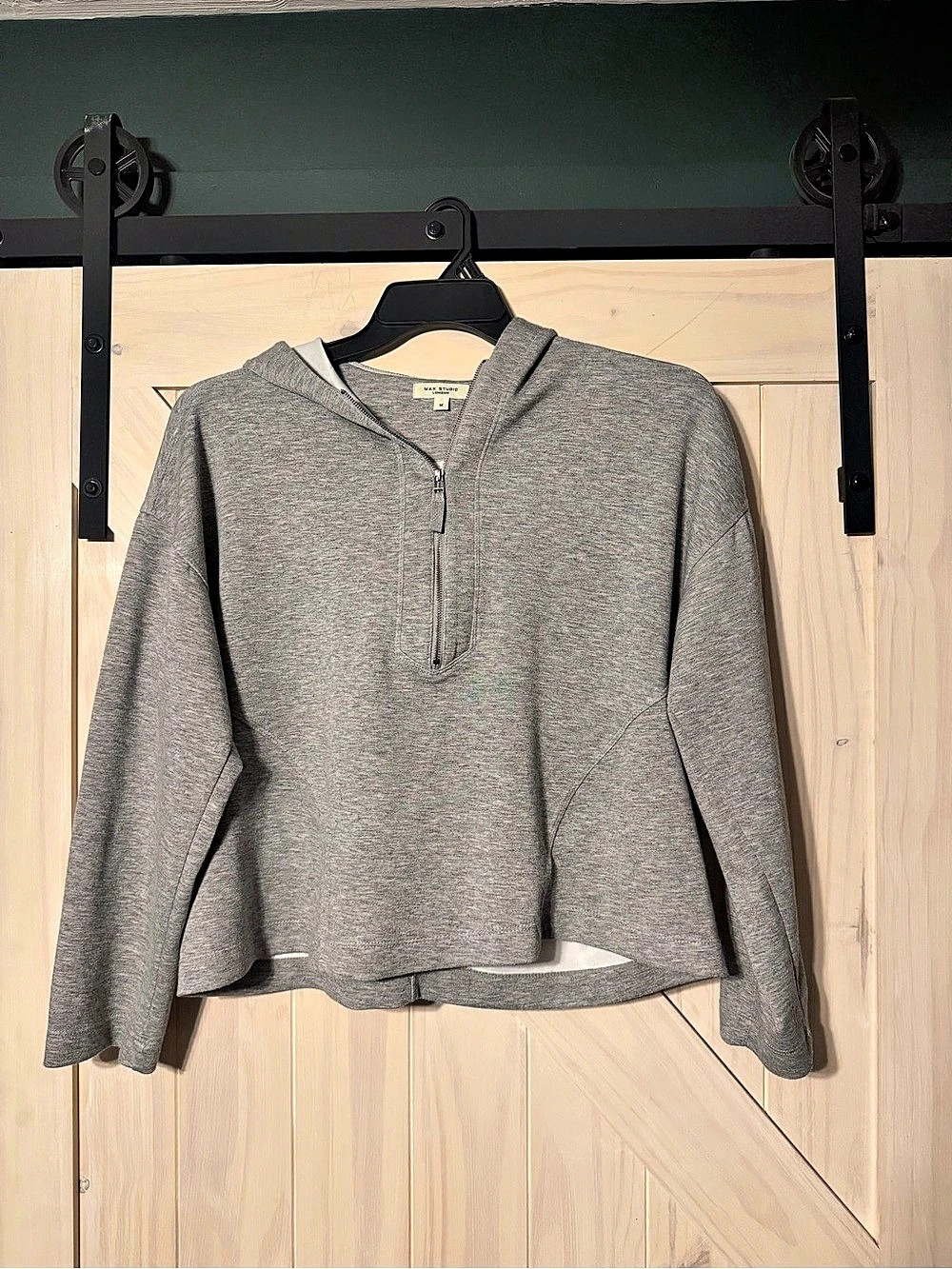 Max Studio Gray Half-Zip Pullover Size Medium Like New